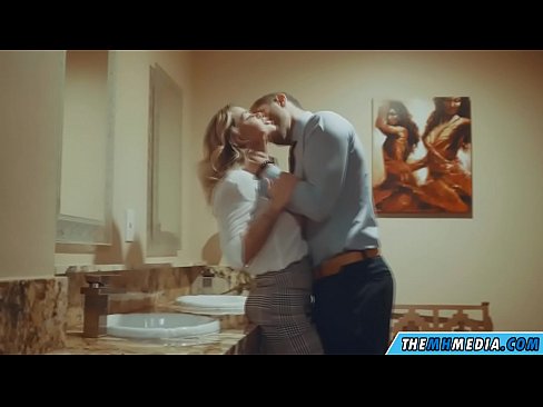 ❤️ Ko vas prsata blondinka zapelje na javnem stranišču ❤ Trdi porniči na sl.kassavrn.ru ❌️❤